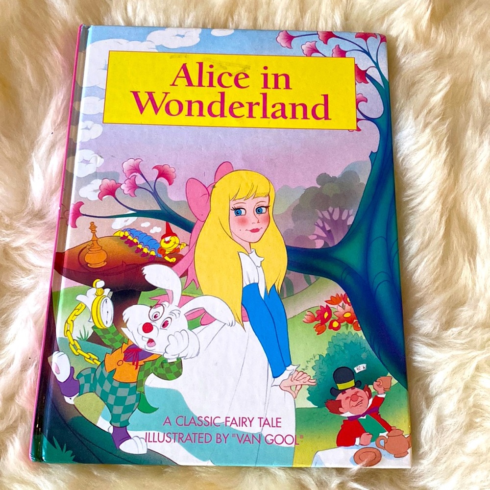 ✨B2G2✨ Rare Van Goon’s Alice in Wonderland Kids Hard Cover Book